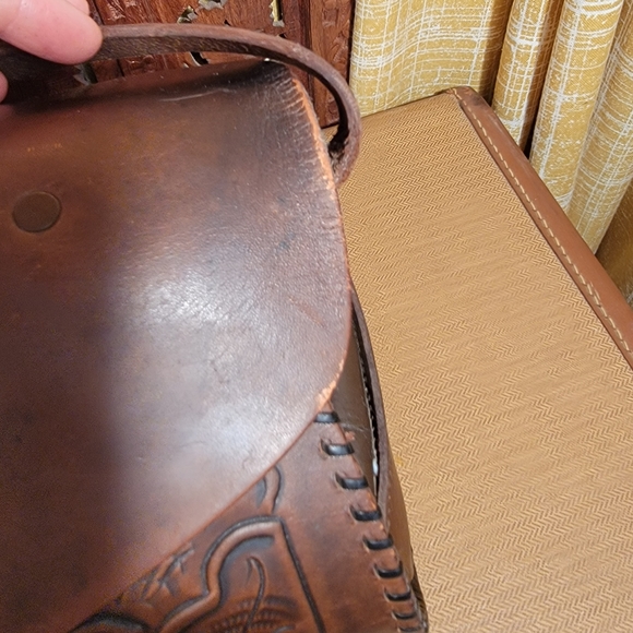 Large Vintage Handtooled Mexican Leather Purse With Floral Design - Picture 5 of 13